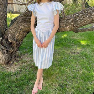 1980s Vintage girl’s dress by Canadian designer Elen Henderson. Girls size 12.